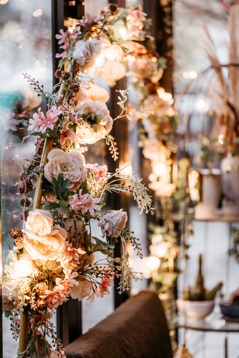 Arche de fleur et lumière